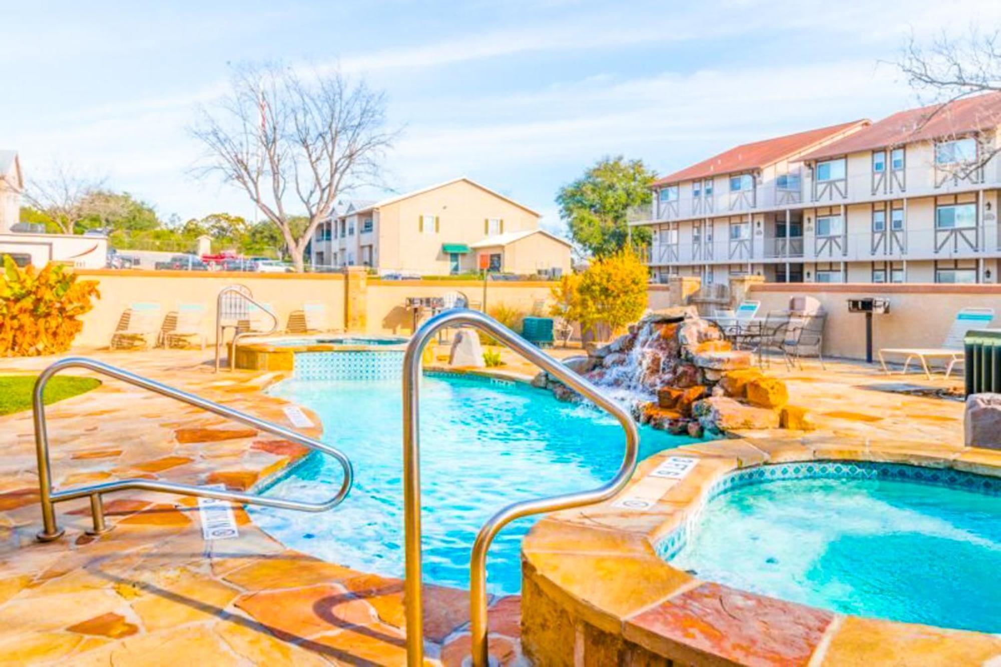 Water Wheel Resort Condo Resort Ню Браунфелс Стая снимка